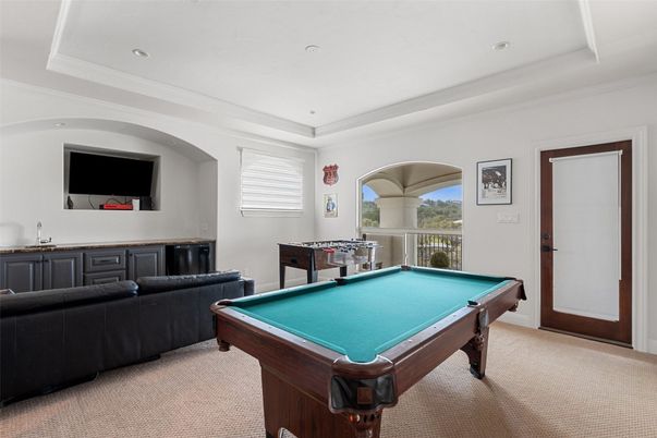 Billiard Table, Game Room, Interior, Recessed Lighting