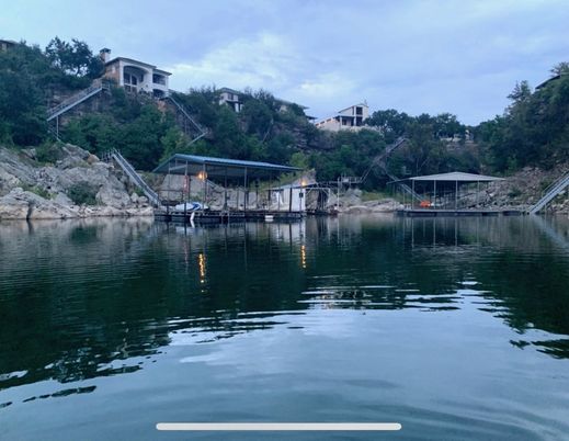 Exterior, Lake