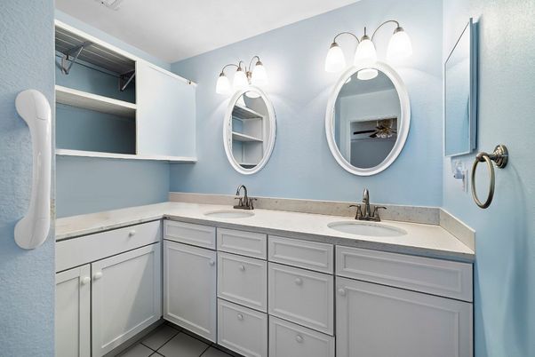 Bathroom, Dual Sink Vanities, Interior