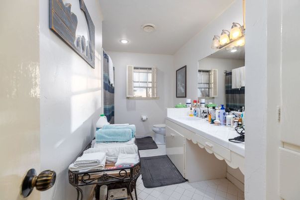 Bathroom, Interior, Recessed Lighting, Tile Countertops