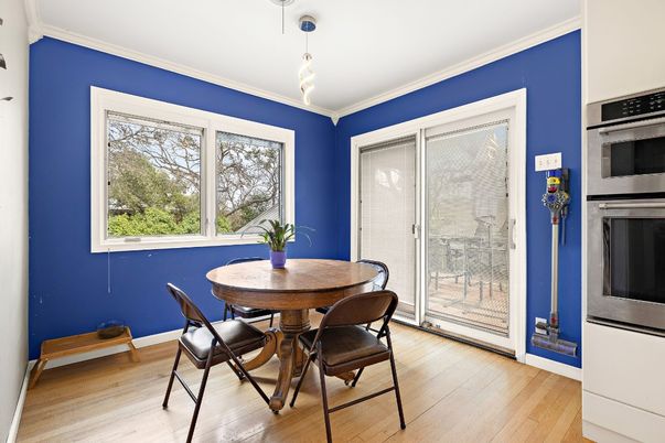 Dining room, Interior, Kitchen, Pendant Lights, Stainless Steel Appliances, Wood Texture Flooring