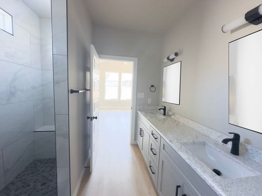 Bathroom, Dual Sink Vanities, Interior