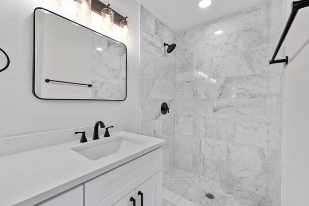Bathroom, Interior, Marble Walls, Recessed Lighting