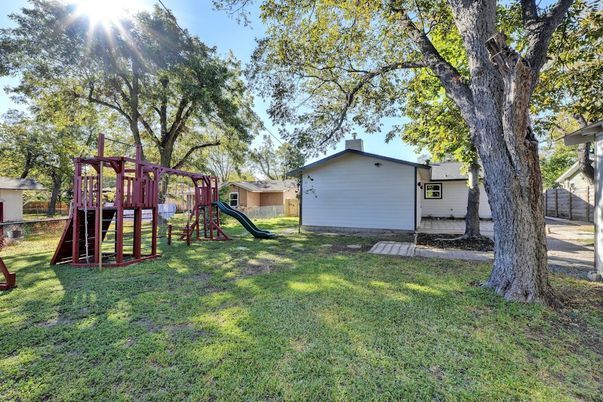 Backyard, Exterior, Playground