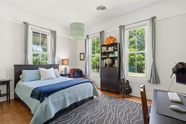 Bedroom, Interior, Pendant Lights, Wood Texture Flooring