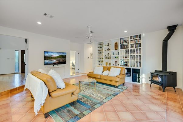 Fireplace, Interior, Living room, Recessed Lighting