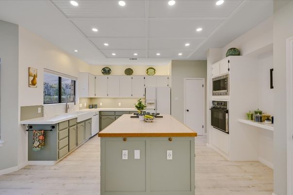 Interior, Kitchen, Recessed Lighting, Wood Texture Flooring