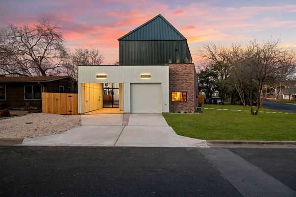 Exterior, Wood Texture Flooring