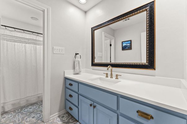 Bathroom, Interior, Recessed Lighting