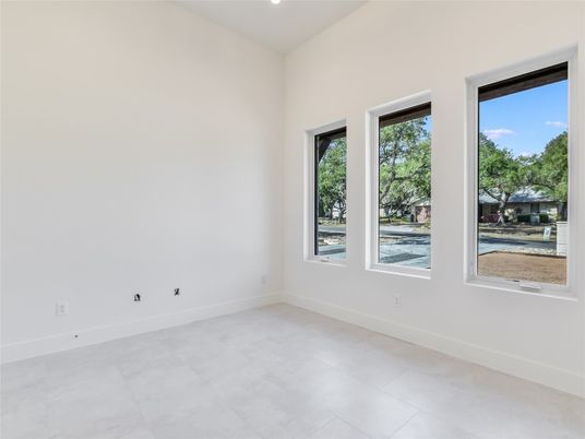 Empty room, Interior, Recessed Lighting