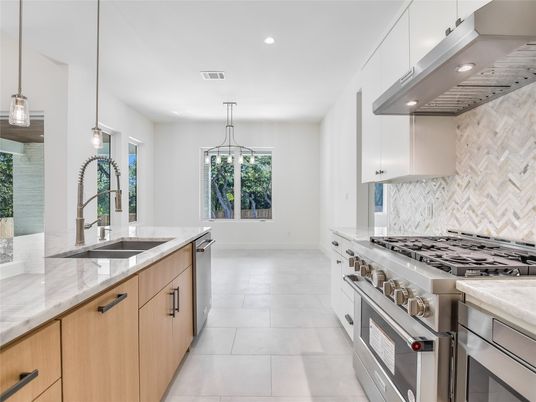 Interior, Kitchen, Pendant Lights, Recessed Lighting, Stainless Steel Appliances