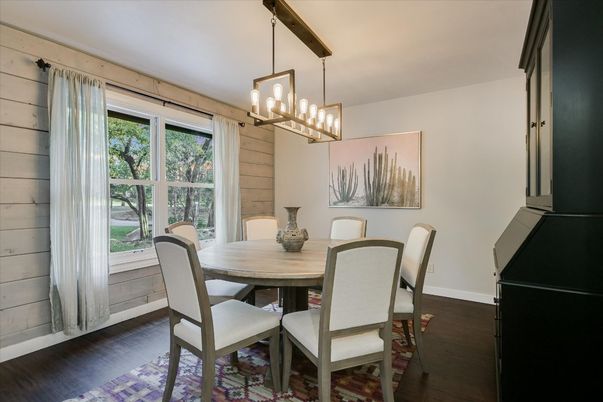 Chandelier, Dining room, Interior, Pendant Lights, Wood Texture Flooring