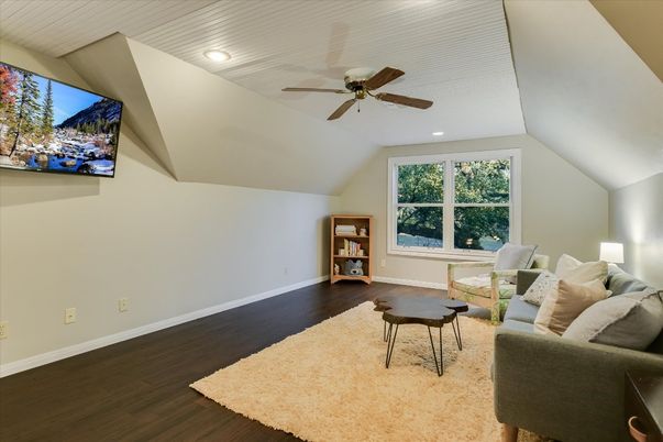 Interior, Living room, Recessed Lighting, Wood Texture Flooring