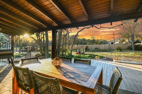 Backyard, Exterior