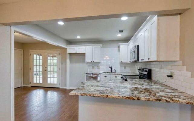 Interior, Kitchen, Recessed Lighting, Wood Texture Flooring