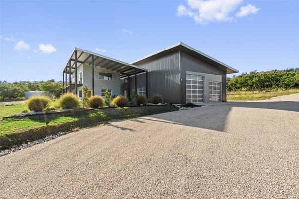 Attached, Backyard, Exterior, Facade, Modern