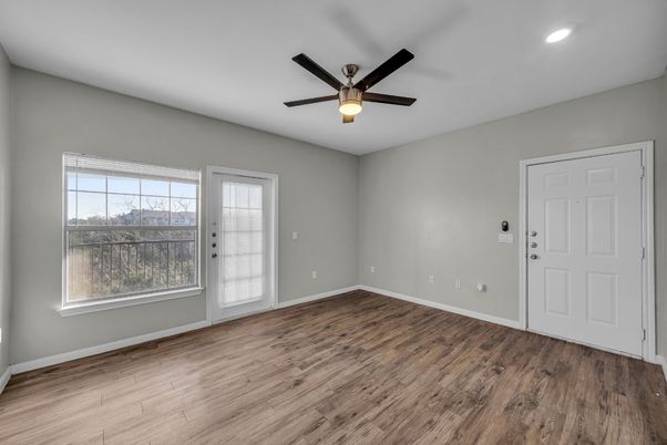 Empty room, Interior, Recessed Lighting, Wood Texture Flooring
