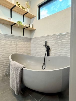 Bathroom, Free Standing Baths, Interior