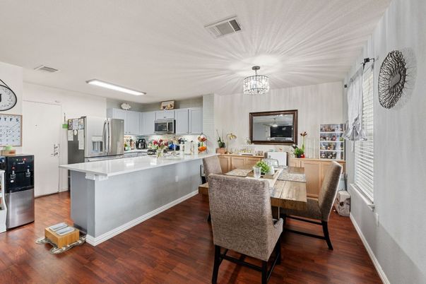 Chandelier, Dining room, Interior, Kitchen, Wood Texture Flooring