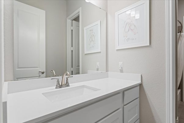 Bathroom, Dual Sink Vanities, Interior