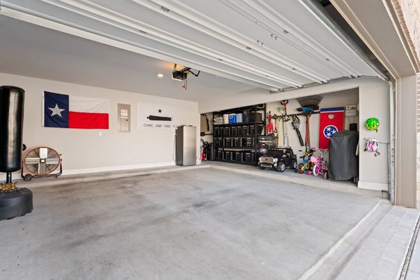 Garage, Interior