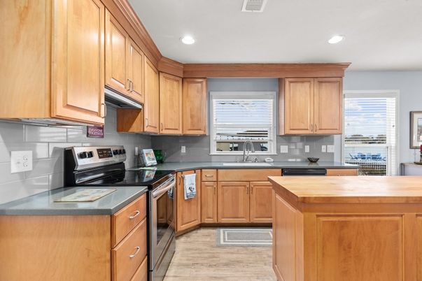 Interior, Kitchen, Recessed Lighting, Wood Texture Flooring