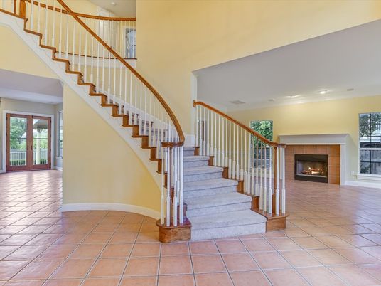 Fireplace, Interior, Recessed Lighting