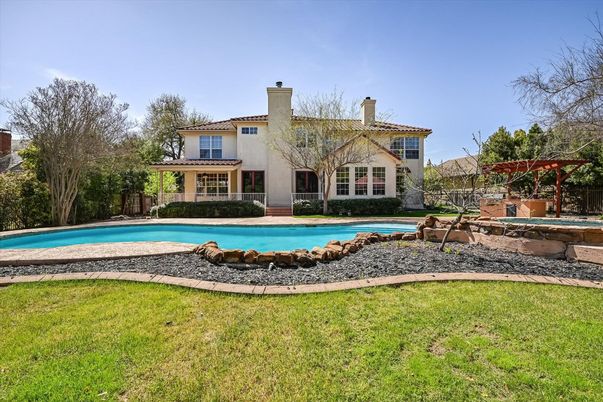 Backyard, Exterior, Pool