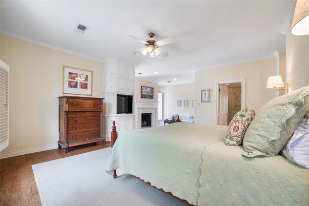 Bedroom, Fireplace, Interior, Recessed Lighting, Wood Texture Flooring