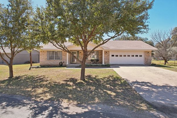 Attached, Exterior, Facade, Brick Facade, Ranch