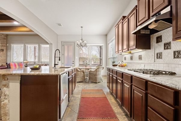 Chandelier, Dining room, Interior, Kitchen, Recessed Lighting, Stainless Steel Appliances
