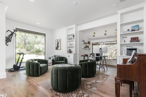 Dining room, Interior, Piano, Recessed Lighting, Wood Texture Flooring
