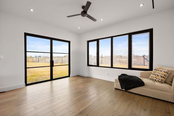 Empty room, Interior, Recessed Lighting, Wood Texture Flooring