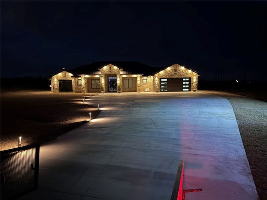 Backyard, Detached Garage, Exterior