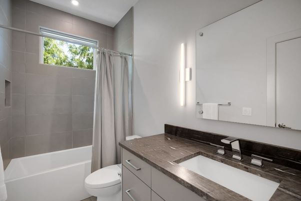 Bathroom, Interior, Recessed Lighting