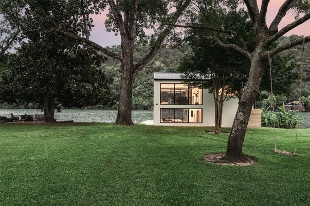 Backyard, Exterior, Lake