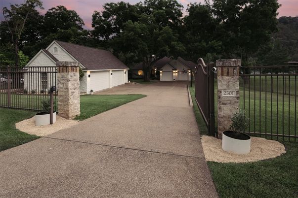 Backyard, Detached Garage, Exterior