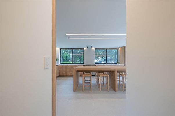 Home Office, Interior