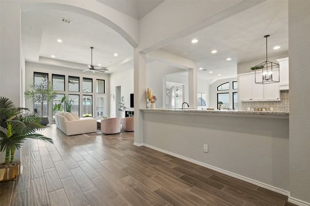 Interior, Living room, Pendant Lights, Recessed Lighting, Wood Texture Flooring