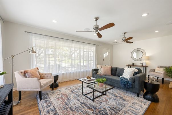 Interior, Living room, Recessed Lighting, Wood Texture Flooring