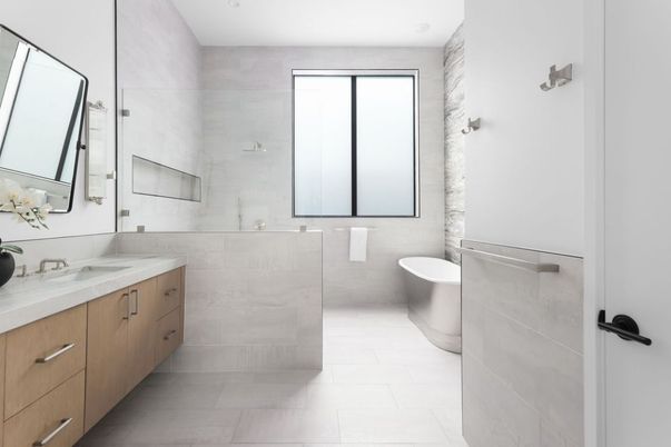 Bathroom, Dual Sink Vanities, Free Standing Baths, Interior, Recessed Lighting