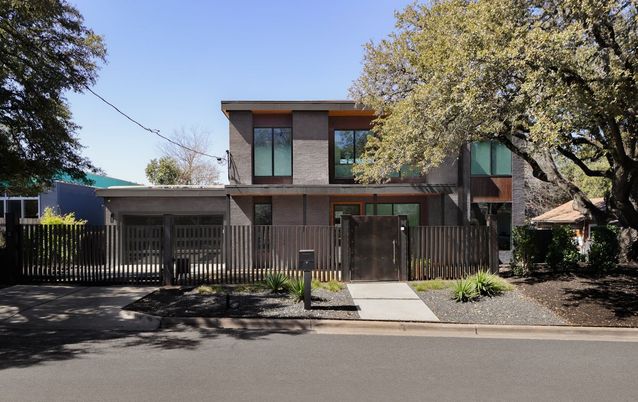 Exterior, Facade, Modern