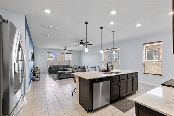 Interior, Kitchen, Living room, Pendant Lights, Recessed Lighting