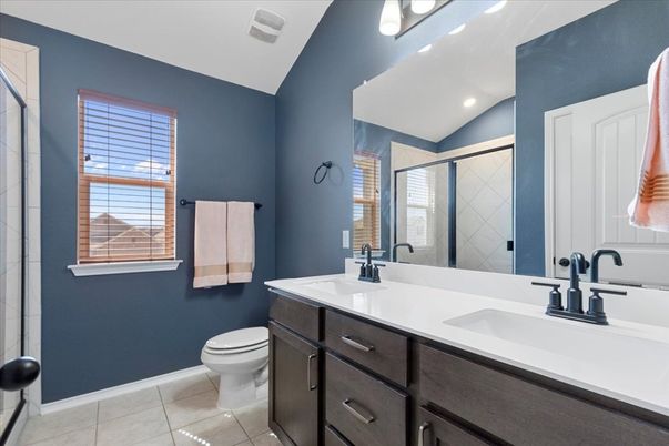 Bathroom, Dual Sink Vanities, Interior, Recessed Lighting