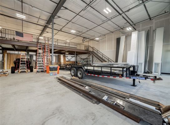 Garage, Interior