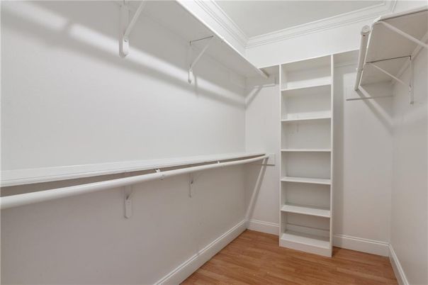 Interior, Walk-in Closets, Wood Texture Flooring