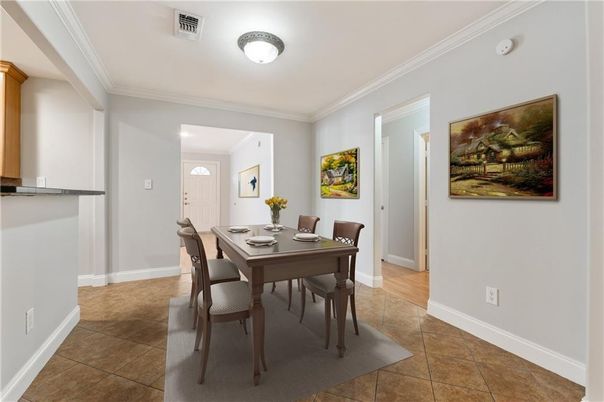 Dining room, Interior