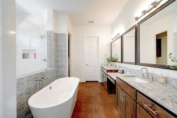 Bathroom, Dual Sink Vanities, Free Standing Baths, Interior