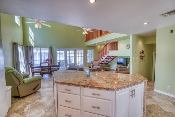 Dining room, Interior, Living room, Recessed Lighting