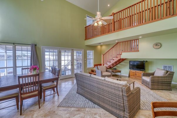 Dining room, Interior, Living room, Recessed Lighting